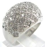 anel de prata com cristais